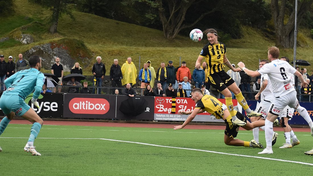 Magnus Lankhof Dahlby header mot mål, men dessverre rett på keeper